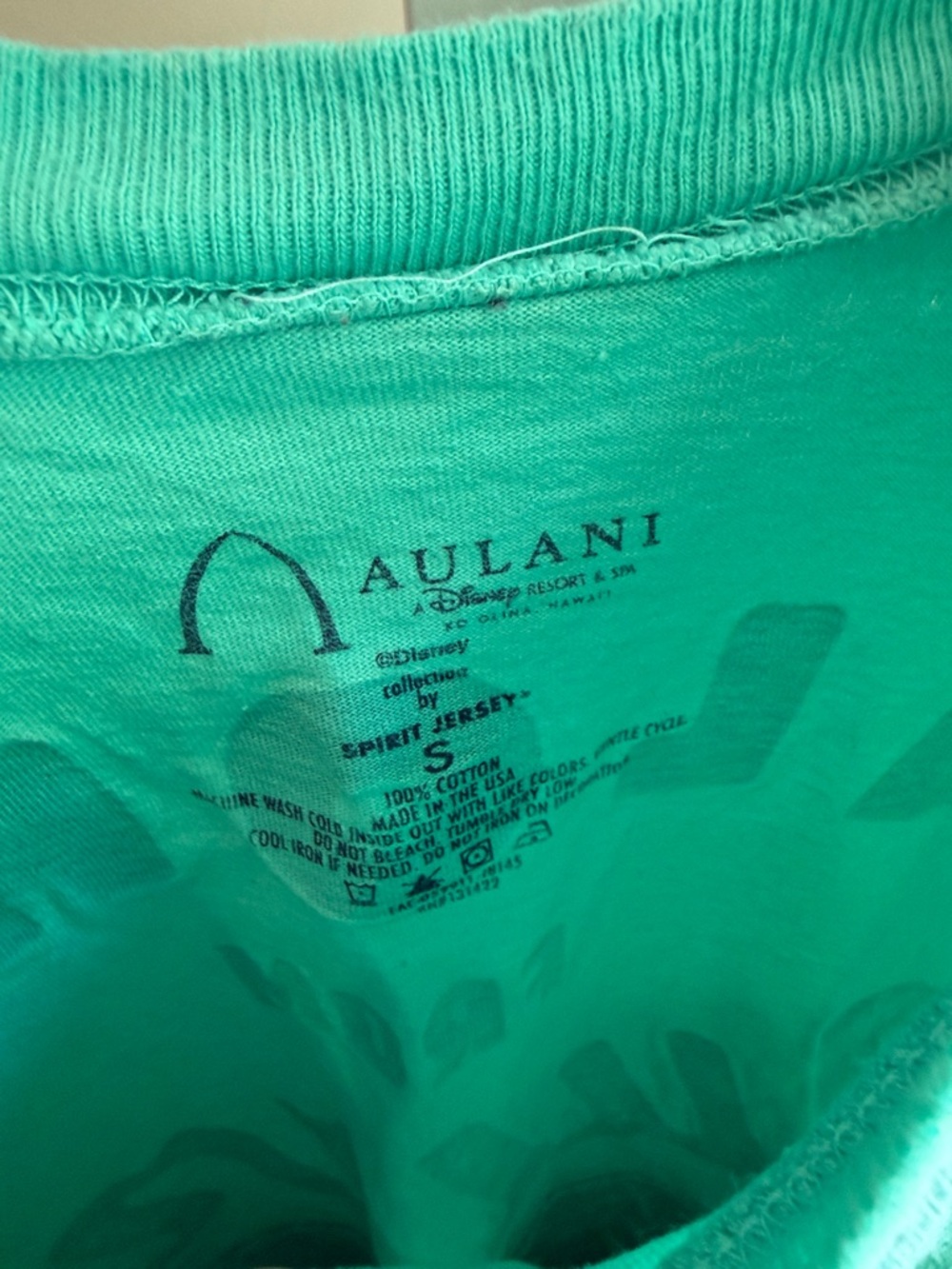 Disney Aulani Turquoise & Navy Tropical Long Sleeve Spirit Jersey Small - Picture 2 of 5